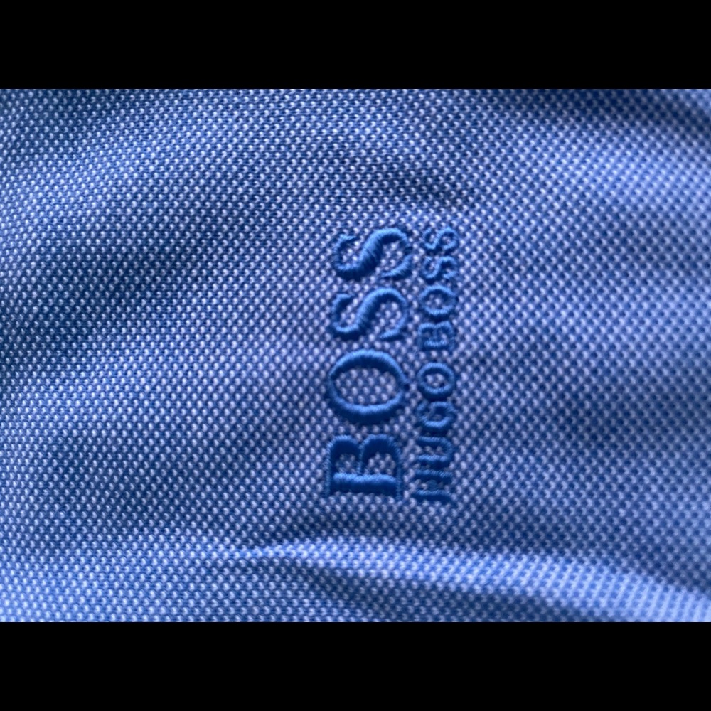 Hugo Boss Light Blue Polo Size XL-Moisture Manager